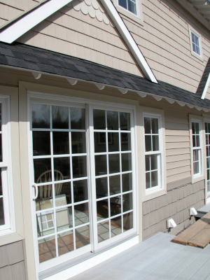 vinyl siding comes in an array of colors and designs