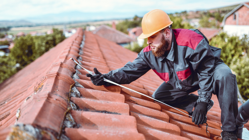 5 Reasons to Stick with Local Roofing Services